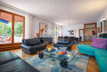 Appartement d'exception avec terrasse spacieuse et vue sur Parc - Vente en SI