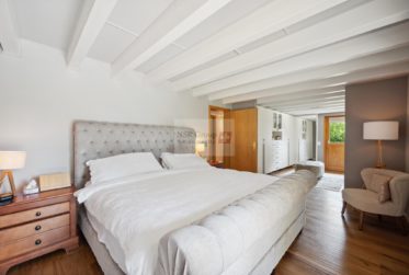 Detached Villa on a Large Plot