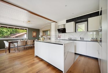 Detached Villa on a Large Plot