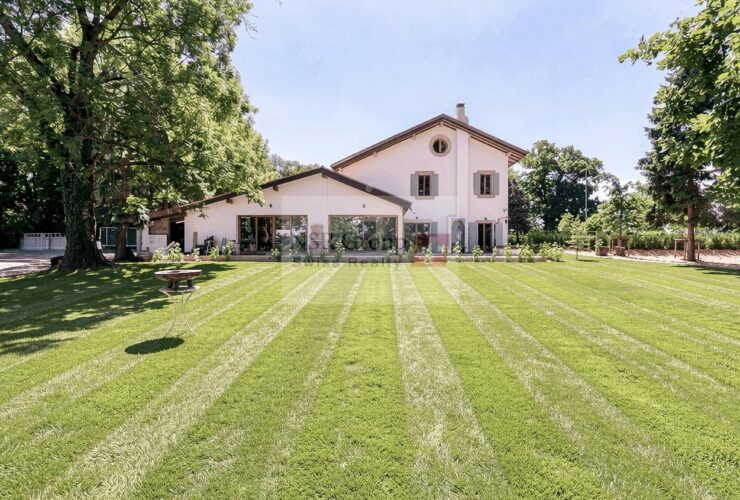 Belle maison de maître à louer – 10 pièces au cœur de Presinge