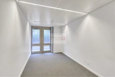 Arcade commerciale de 538 m² + 100 m² de dépôt - Janvier 2027