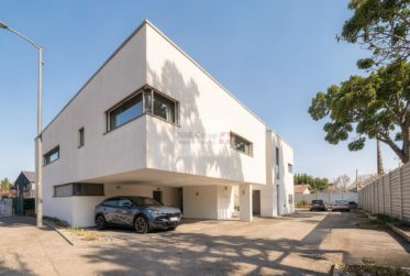 Recent Penthouse Apartment – Bright – Surface Right (DDP)