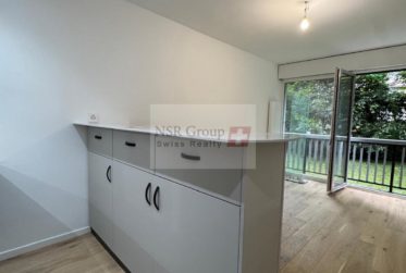 En SI - Studio rénové vendu loué