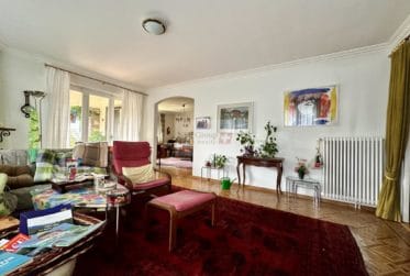 Charming Detached Villa in a Peaceful Setting – Renovation Opportunity