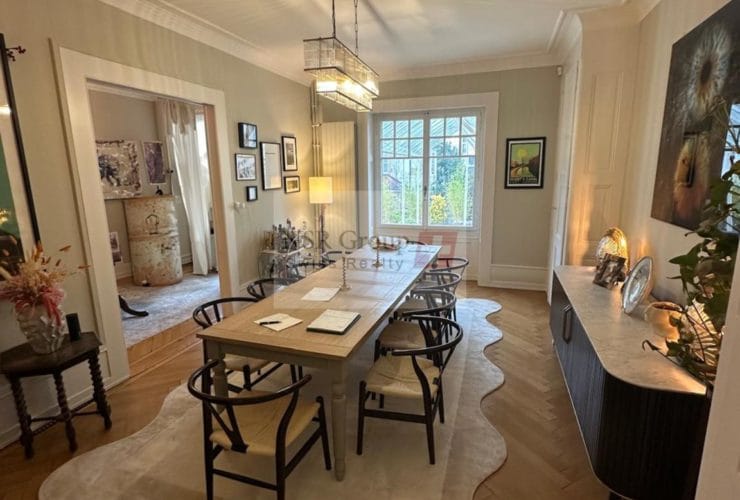 Clos-Belmont – Elegant 12-Room Townhouse