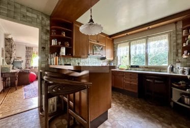 Charming Detached Villa in a Peaceful Setting – Renovation Opportunity