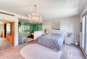 Contemporary apartment with high-end finishes - exclusive listing