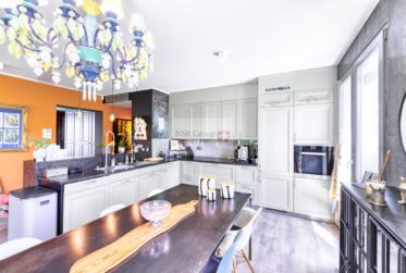 Contemporary apartment with high-end finishes - exclusive listing