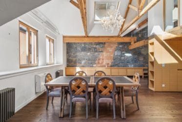 Attique en duplex aux Eaux-Vives