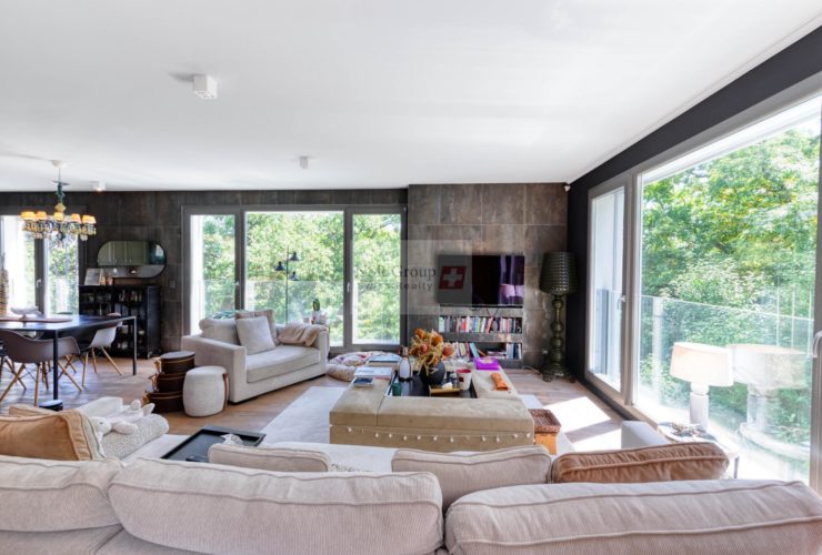 Spacieux 5 pièces contemporain avec deux parkings - Exclusivité