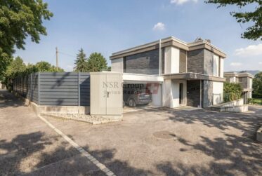 À LOUER – MAGNIFIQUE MAISON NEUVE DE 7 PIÈCES