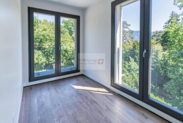 Spacious contemporary 5-room apartment with two parking spaces - Exclusivity