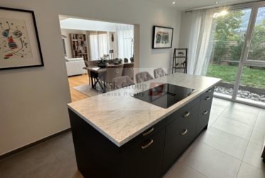 Veyrier village - Maison Contemporaine de 8 pièces