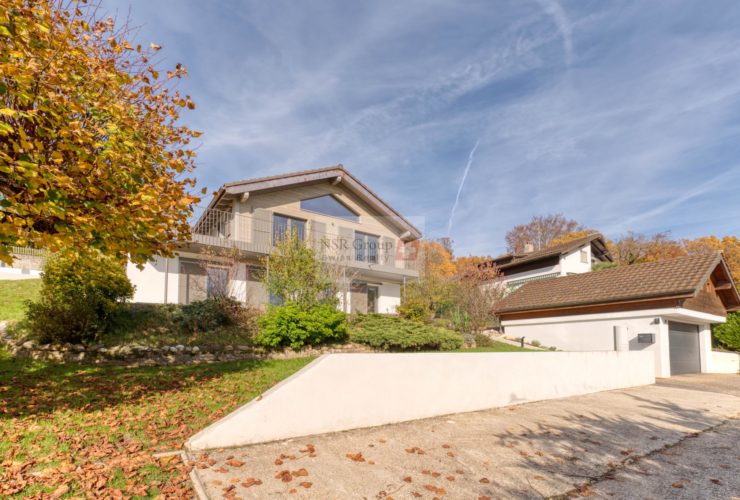 New home with panoramic views and extension potential