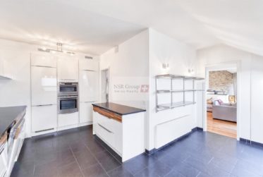 Magnifique appartement en attique en duplex à Malagnou