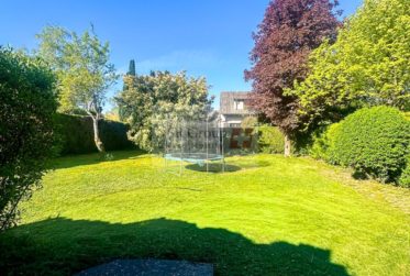 Belle maison familiale avec grand jardin à Veyrier